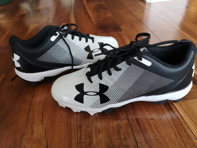 Brand new size 6.5 under armour shoes  in Other in Victoria