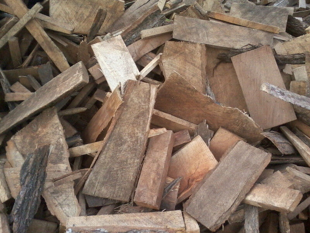 firewood: hardwood slabwood in Fireplace & Firewood in Grand Bend - Image 2