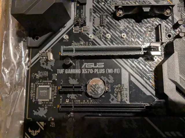 Used PC parts - GTX 1080 - Mother board - CPU cooler in Desktop Computers in Edmonton - Image 6