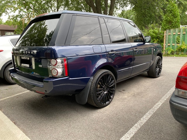 2011 Land Rover Range Rover HSE Lux — photo 5