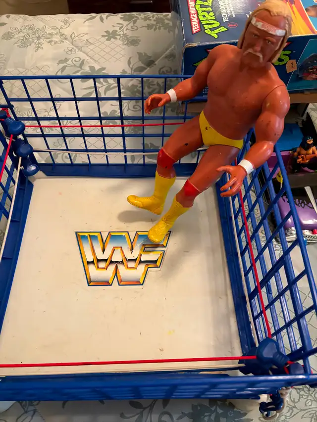 Wwf wwe ljn wrestling ring with cage