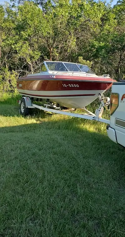 I'm selling my 1989 Edson 4.3 OMC Cobra Inboard 18ft boat. Its mechanically sound, runs great and ha...