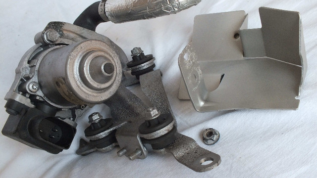 VW Volkswagen Mk4 Brake Servo Vacuum Motor 1J0 612 181 B. dans Autres pièces et accessoires  à Ouest de l’Île - Image 2