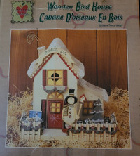 Vintage Christmas wooden bird house 