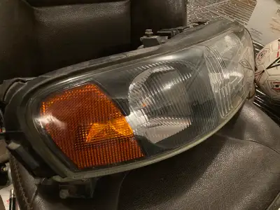 Great set of glass encased headlight assemblies for 2004 Volvo XC70 - replace your cracked set for i...