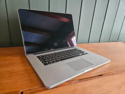 Description (EN): MacBook Pro 15" Retina – model A1398, mid-2013. • Sold for parts or repair – not f...
