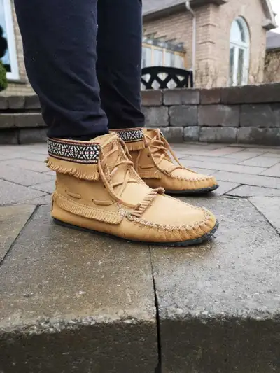 Women's size 8 Moccasin ankle boot Moose Hide Leather - made in , View more