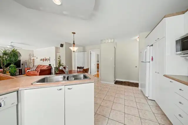 Grand 5 1/2 renové TOUT INCLUS | 1 MOIS GRATUIT in Long Term Rentals in Laval / North Shore - Image 7