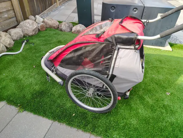 Mountain Equipment Co-op bike trailer [Used] in Kids in Markham / York Region - Image 4