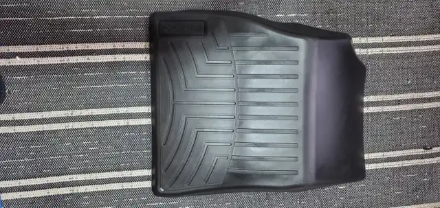 2011-2017 NISSAN JUKE WeatherTech Custom Floor Mats Floor Liners in Other Parts & Accessories in Ottawa - Image 8