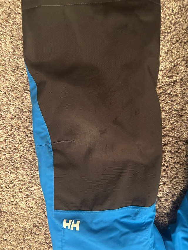 kids Helly Hansen snow pants in Kids & Youth in Lethbridge - Image 4