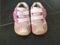 Girls size 7 1/2 Stride Rite shoes