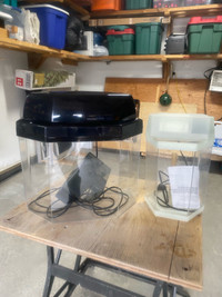 2 Aquariums for Sale $10 for both