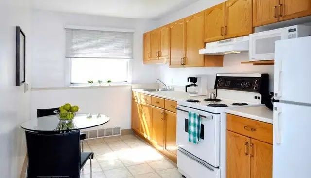 1 private bedroom in 2 bedroom apartment63849000017537122