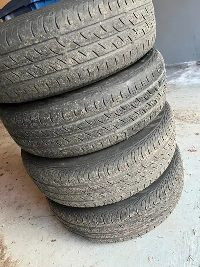 185/65 R15 86H Tire Set ob Rim