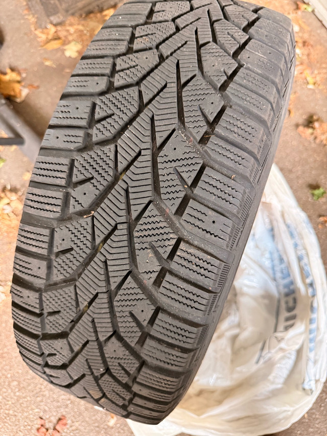 set of 4 winter tires 215/60 R16 in Tires & Rims in Brantford - Image 2