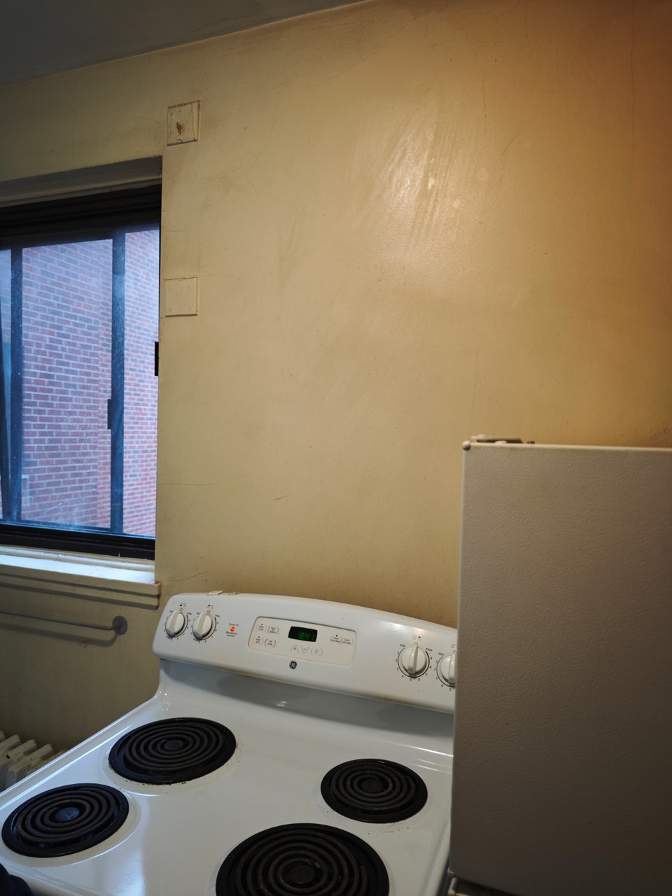 Renovated Bathroom large 3 ½ w/one bedroom in CDN. Oct/Nov 4