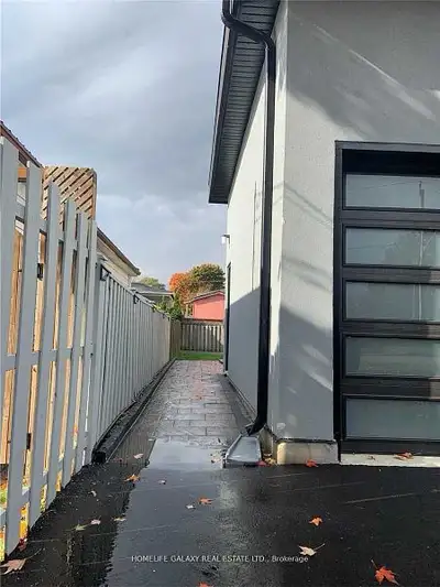 2 Bedroom Basement in Pickering