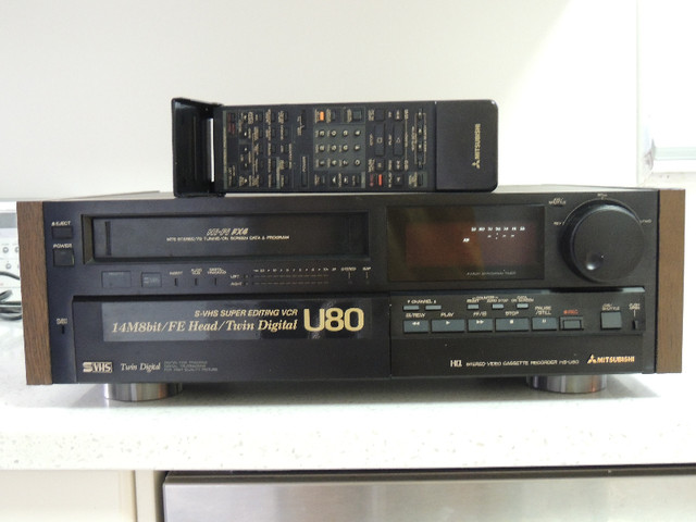 Mitsubishi HS-U80 SVHS / Hifi Video Recorder w/original remote in Video & TV Accessories in Mississauga / Peel Region