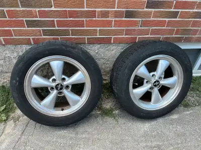 Set of 4 aluminum rims. Original Rims are Great overall shape, normal and expected wear considering...