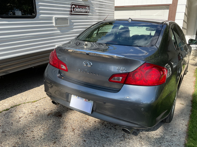 2010 INFINITI G37X Sedan AWD -$7,770 in Cars & Trucks in Calgary - Image 4
