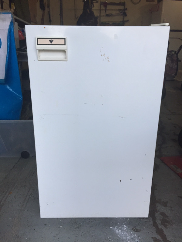 Mini Fridge in Refrigerators in Thompson - Image 3