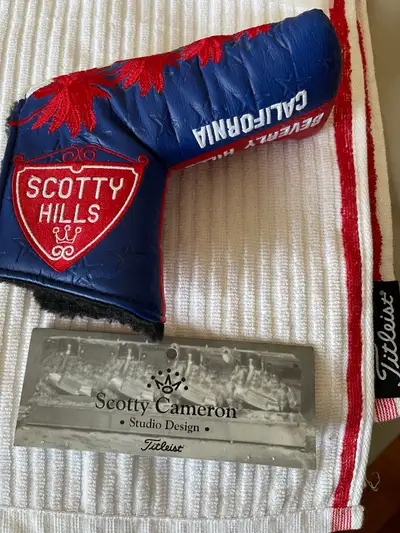 Brand new Scotty blade headcovers, View more