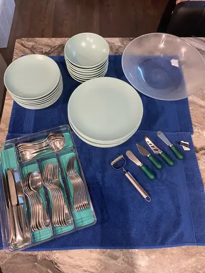 8 dinner plates 8 salad plates 8 bowls Brand: Ikea Price: $30 Also selling cutlery set… 8 pc each ex...