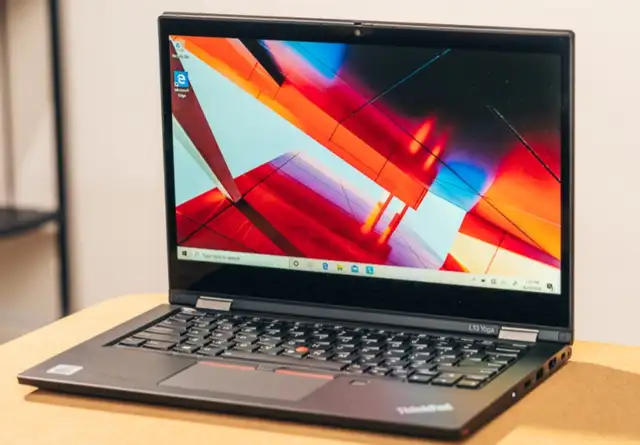 Lenovo ThinkPad Yoga Hybrid 13″ laptop i7-10610U 16Gb 256Gb SSD in Laptops in City of Montréal - Image 3