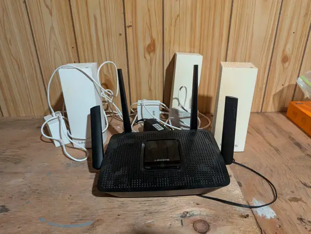 Linksys Velop WiFi 5 Mesh System – MR9000 + 3x WHW03 in Networking in City of Montréal - Image 2