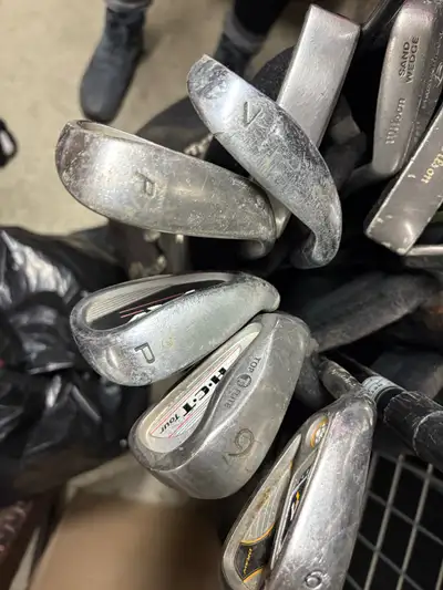 This is a set of golf clubs of various brands and types. This set is in good used condition and cont...
