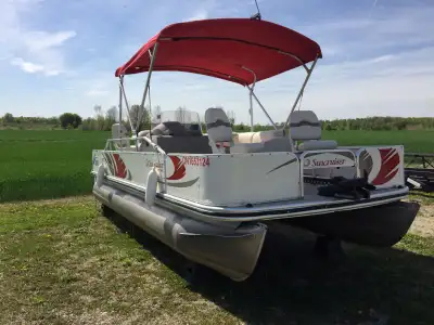 "No Trailer'.... new trailers are available 2009 21″ Suncruiser Pontoon with 2023 90hp Mercury 4-Str...