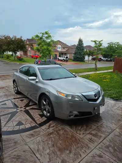 Great reliable vehicle. Strong engine ,strong transmission , Car doesnt burn oil . Used by a lady fo...