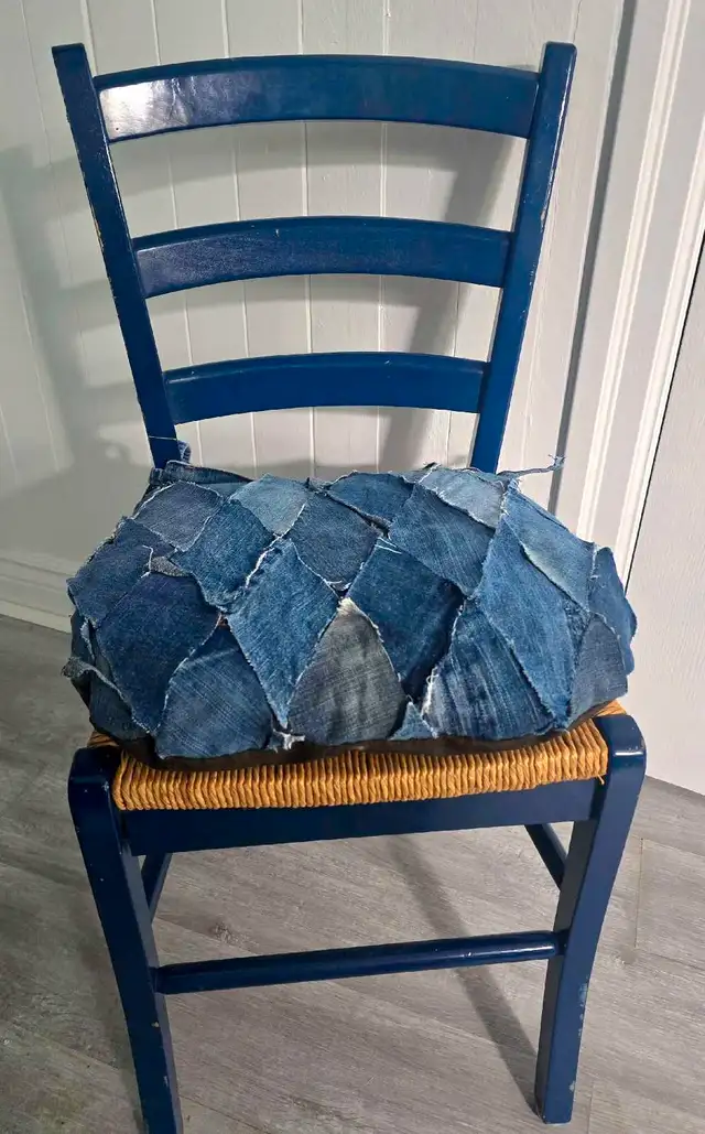 Custom Denim Chair Cushions in Dining Tables & Sets in Kingston - Image 6