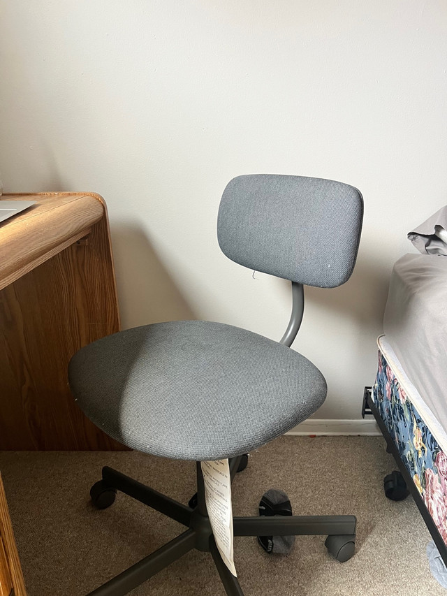 Office chair in Chairs & Recliners in Kitchener / Waterloo