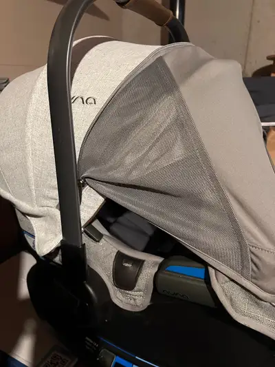 Nuna Pipa RX car seat with base, View more