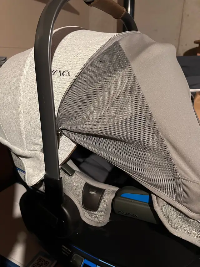 Nuna Pipa RX car seat with base in Strollers, Carriers & Car Seats in Oakville / Halton Region - Image 2