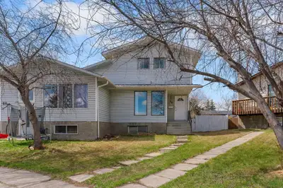 Nice 3-bedroom half duplex home with 1,750 sqft of developed living space for sale in Temple NE area...