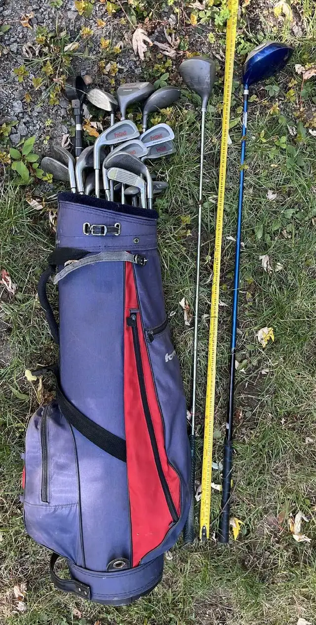 sac de golf et bâtons  in Golf in Laurentides - Image 2