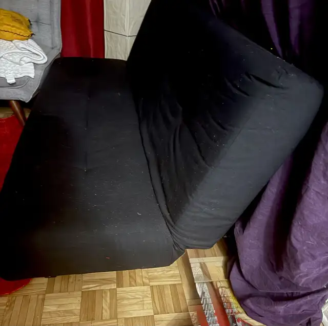 Canapé lit  in Other in City of Montréal - Image 2