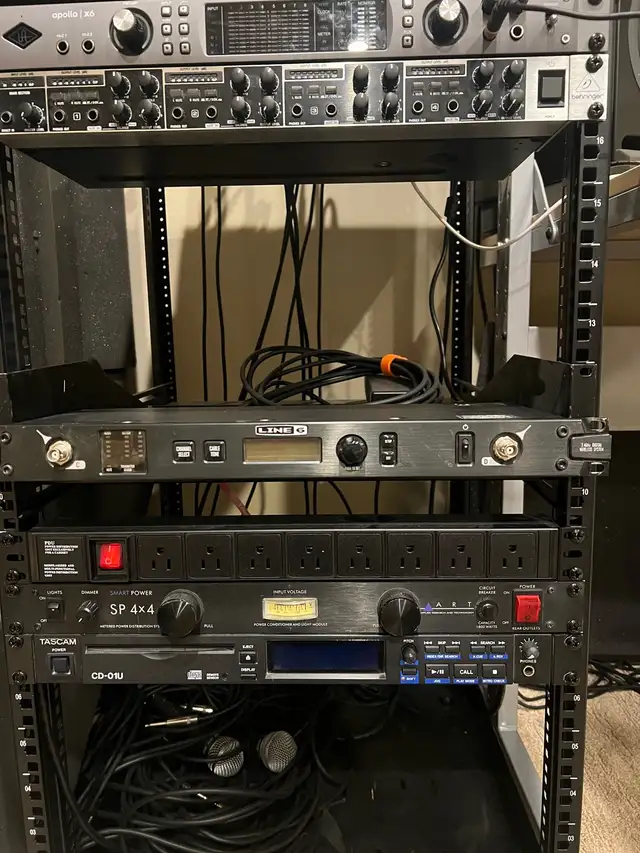 Line 6 Relay G90 Instrument Wireless in Performance & DJ Equipment in St. Albert - Image 4