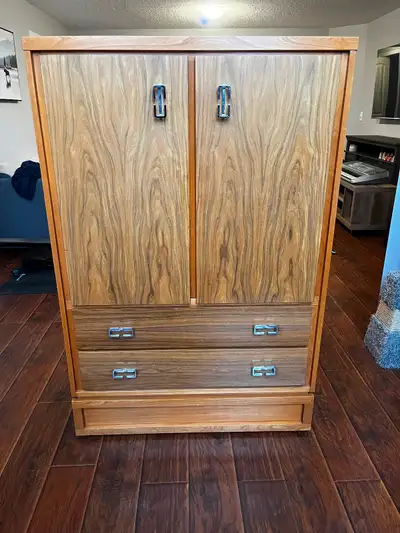 Cabinet Dresser for sale, View more