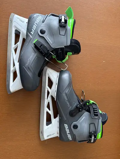 Bauer Konekt HF2 size 7 to 7.5 Goalie Skates, View more
