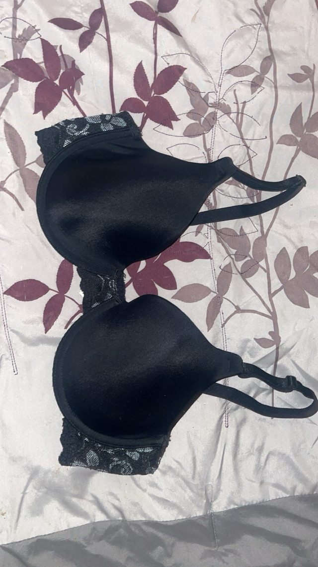Woman’s Black flower bra in Women's - Other in Belleville