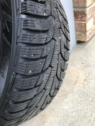 Hankook 16" Winter Tires mounted on steel rims. Size - 205/55R16. Bought new and used for two winter...