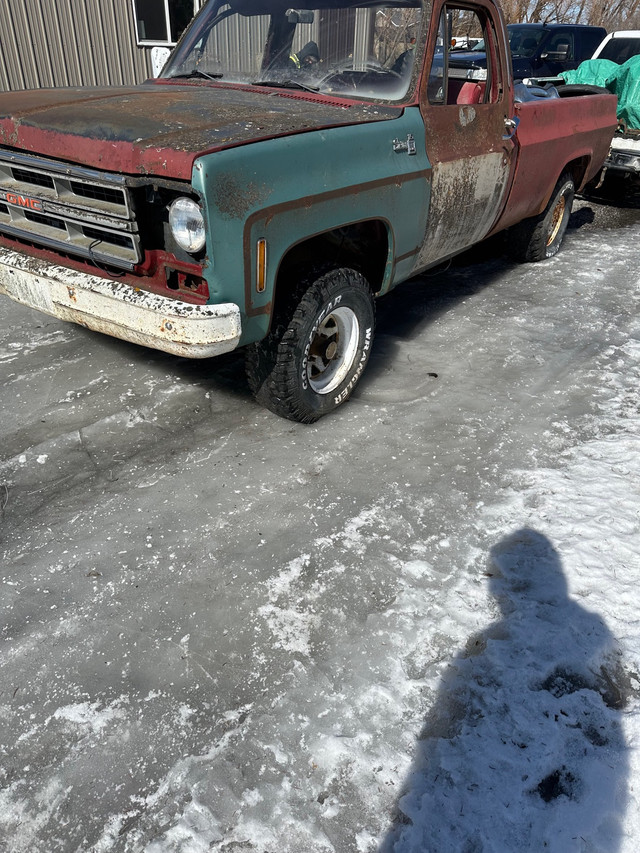 Parting out 1976 gmc Squarebody 4x4  in Auto Body Parts in Winnipeg - Image 2