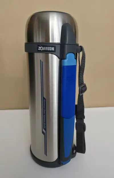 Zojirushi Stainless Steel 2L Vacuum Insulated Bottle, View more