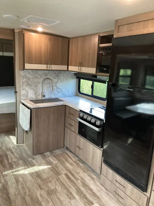 Camper trailer in Travel Trailers & Campers in Regina - Image 9