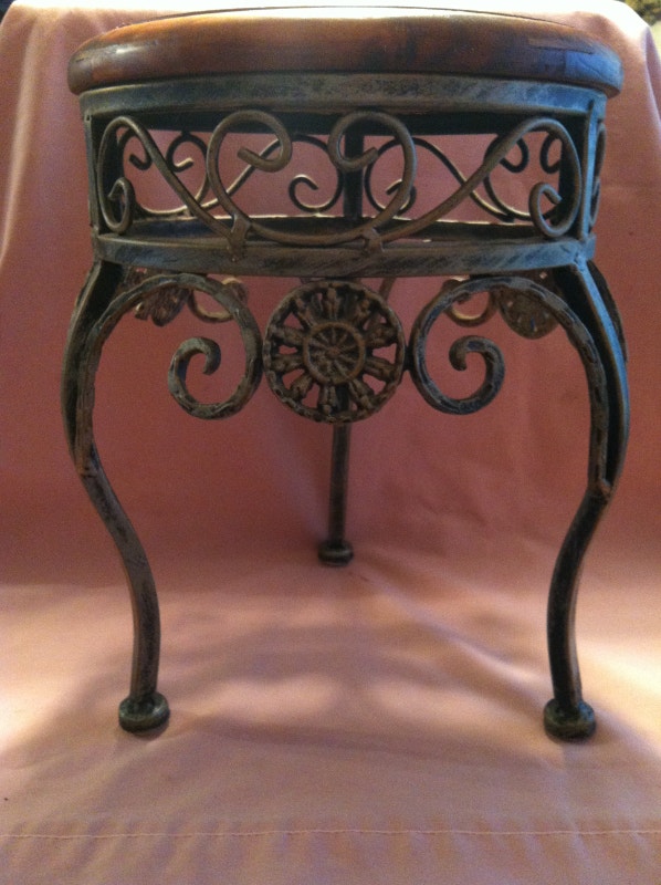 CAST IRON PLANT STAND Arts & Collectibles Barrie Kijiji