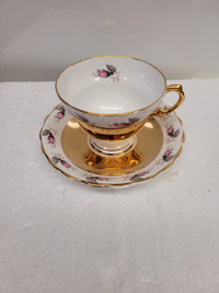 VTG #5124 Footed Rosina Cup & Saucer – Lots of Gold